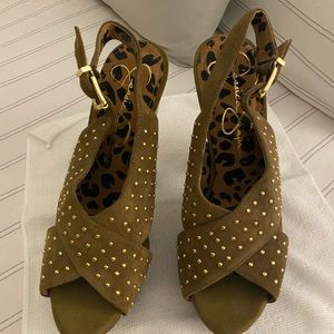 Jessica Simpson size 7 olive green brand new